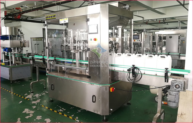 柴油尾氣凈化液灌裝機(jī),全自動(dòng)柴油尾氣凈化液灌裝設(shè)備